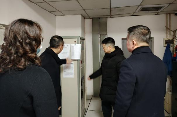 省人生就是博集团党委书记、董事长游勇检查督导春节安全生产并看望慰问干部员工